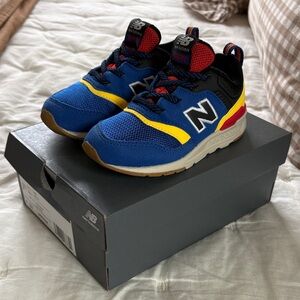 New Balance Kids' Blue and Yellow Sneakers 997H bungee lace sz 8 toddler